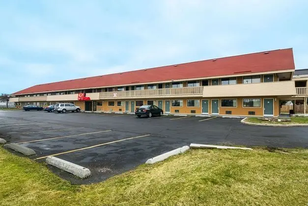 Econo Lodge South Holland - Dış Mekan