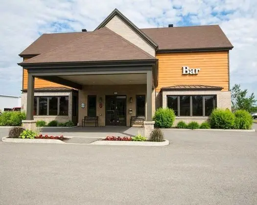 Econo Lodge St Apollinaire - 1