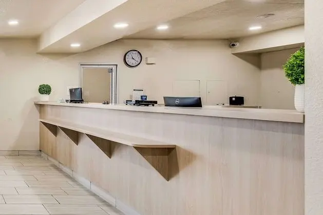 Econo Lodge Stockton near I-5 Fairgrounds - Lobi