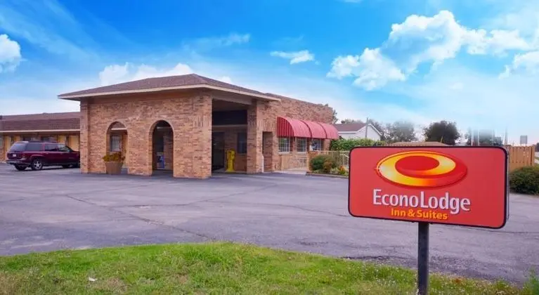 Econo Lodge & Suites Forrest City Area