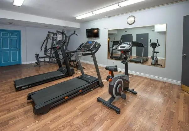 Econo Lodge & Suites Hinton - Fitness