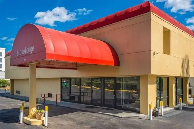 Econo Lodge University - Dış Mekan
