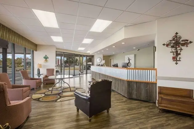 Econo Lodge - Lobi