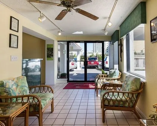 Econo Lodge Virginia Beach - On The Ocean