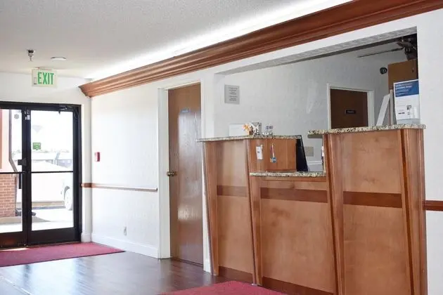 Econo Lodge Westside - Giriş