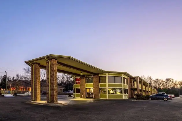 Econo Lodge Whiteville - Dış Mekan