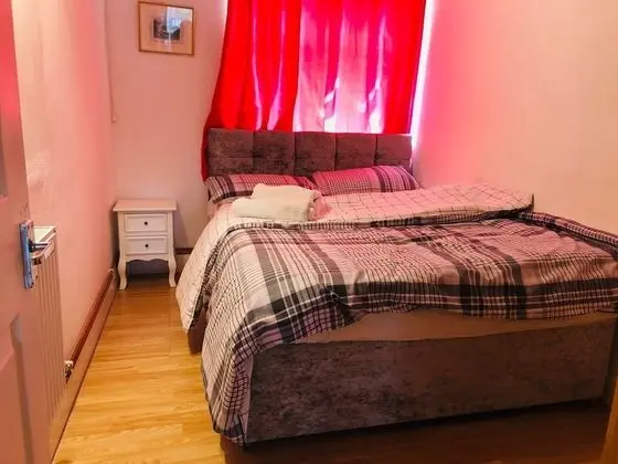 Economical 2BR Small Furnished Annex-high Wycombe