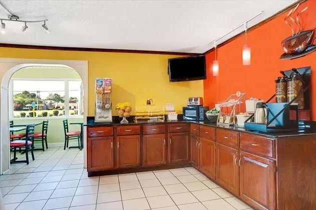 Economy 7 Inn - Chesapeake/Portsmouth - Yerinde Yemek