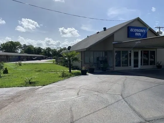 Economy Inn Motel - Dış Mekan