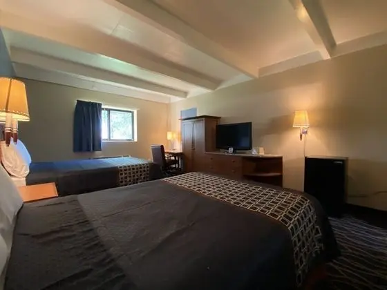 Economy Inn North Randall - Oda