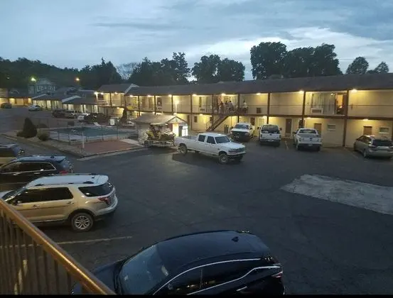 Economy Inn