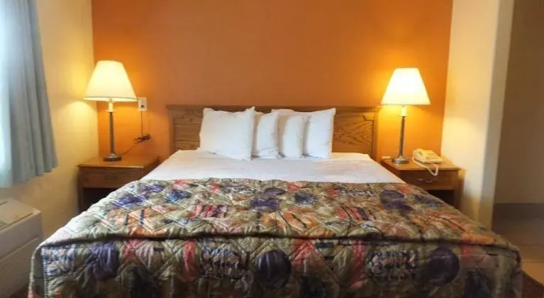 Economy Inn Redding