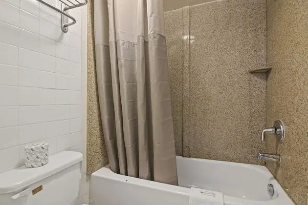 Economy Lodge - Banyo Tipleri