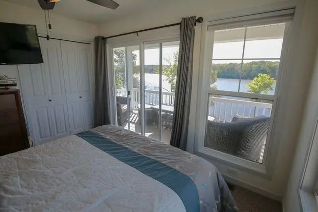Eddie`s Hideaway #4