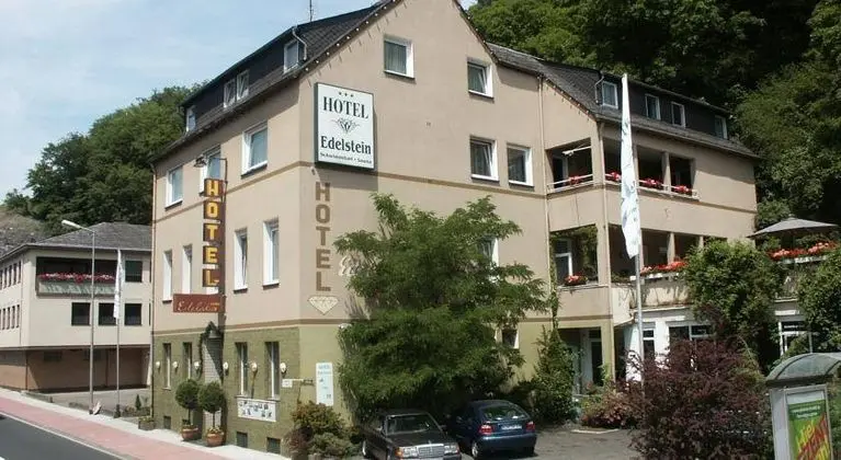 Edelstein Hotel