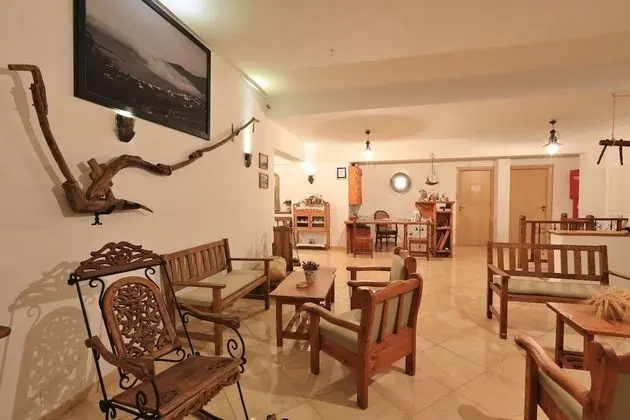 Edem Hotel Apartments - Lobi