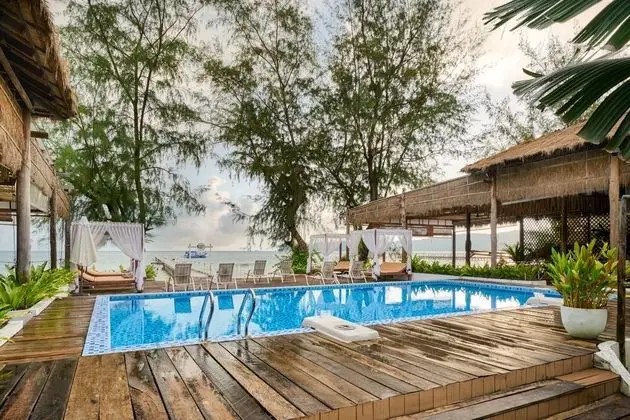 Eden Beach Resort
