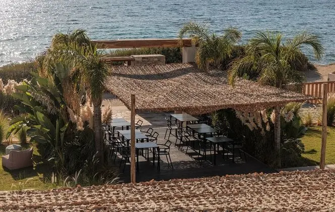 Eden Beachfront Residences & Suites - Dış Mekan