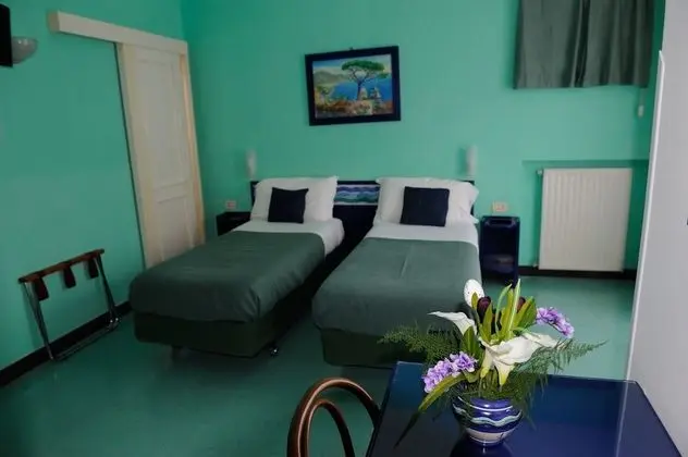 Hotel Eden Bleu - Oda