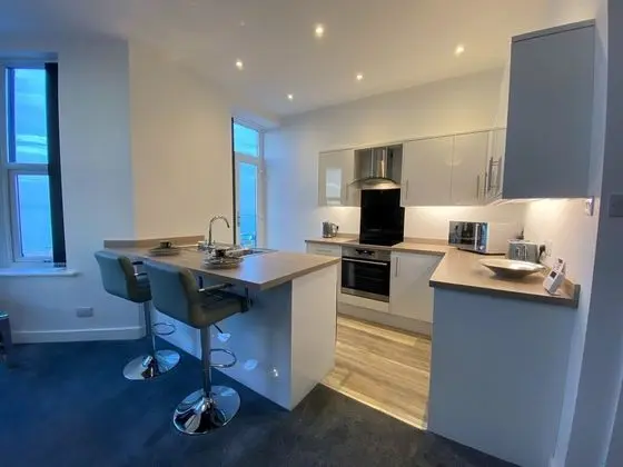 Eden Escapes Serviced Apartments - Mutfak