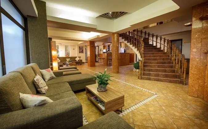 Eden Grand Resort - Lobi