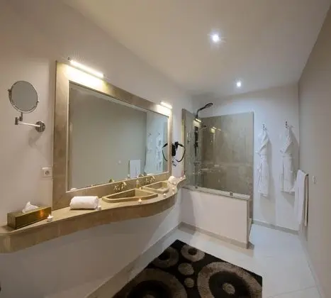 Eden Lodges - Banyo Tipleri