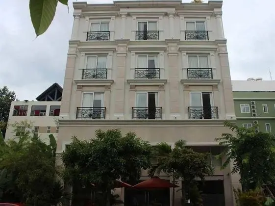 Edenpark Apartment & Hotel Service