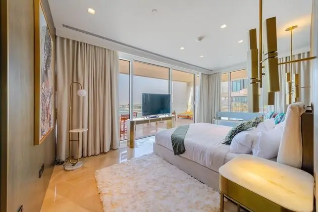 Eden's Dubai - FIVE Residences - Oda