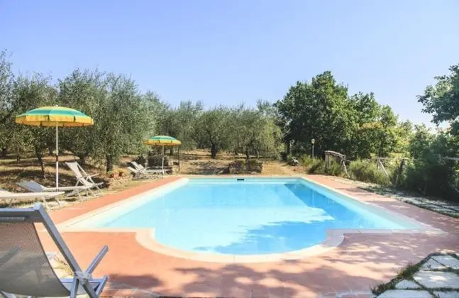 Edera in Poggibonsi With 1 Bedrooms and 1 Bathrooms