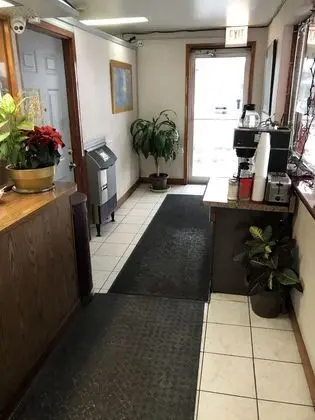 Edgebrook Motel