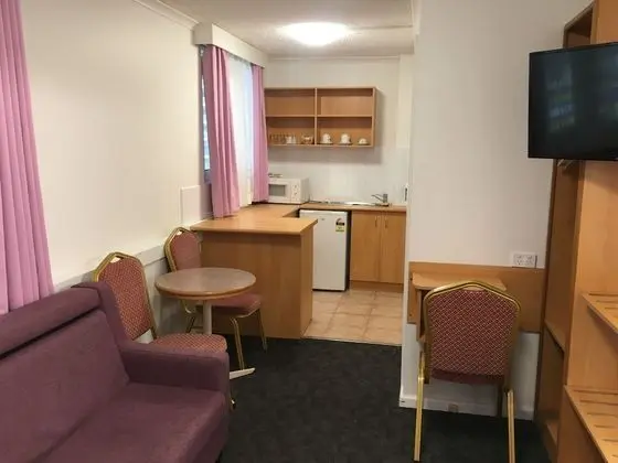 Edgecliff Lodge Motel - Oda