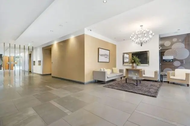 Edgewater 208 - Lobi