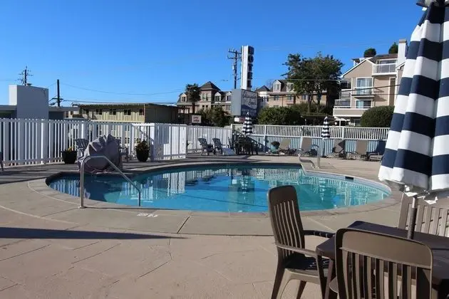Edgewater Beach inn and suites