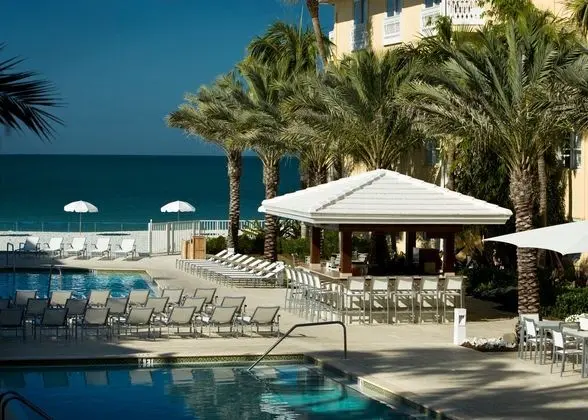 Edgewater Beach Hotel