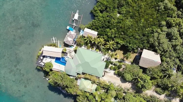 Edgewater Dive & Spa Resort - Dış Mekan