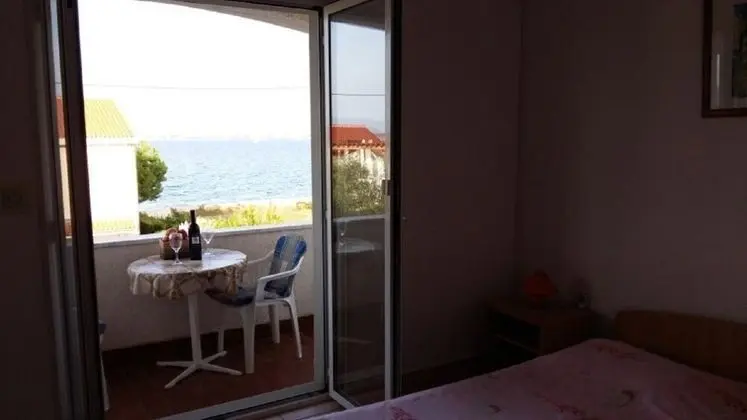Edi - 40 m From Beach - SA2 - Oda Düzeni