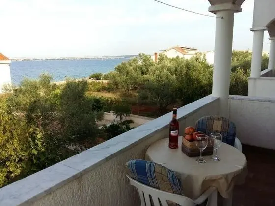 Edi - 40 m From Beach - SA3