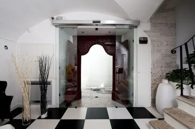 Edificio 15 House Elite