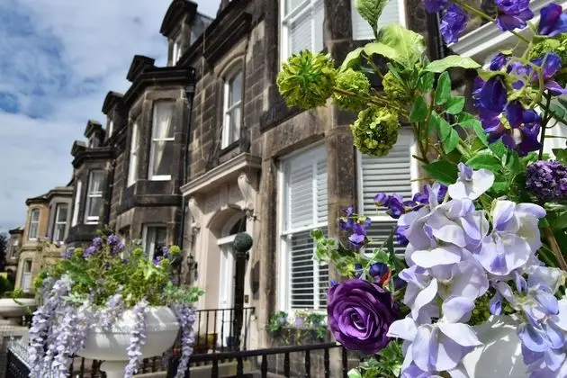 Edinburgh 37