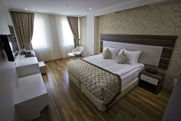 Edis Premier Hotel - Oda