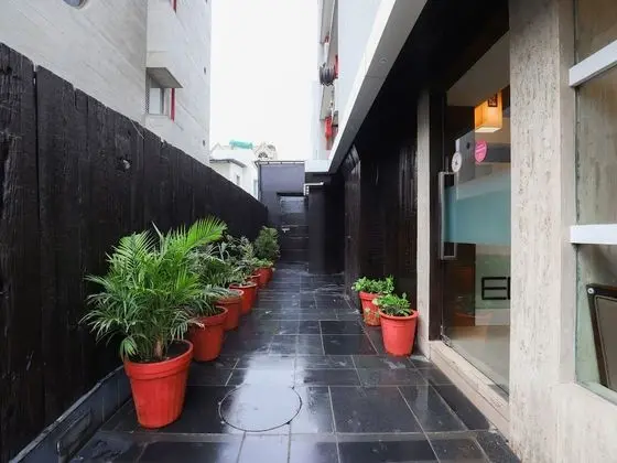 Edition O 30006 Ambawadi