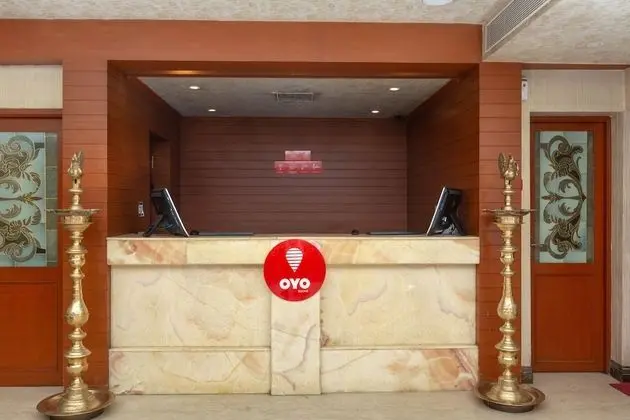 Edition O 30030 Hotel Metro Grand - Lobi