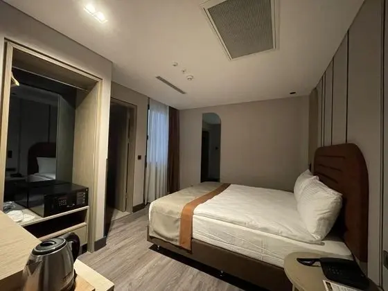 Edition Old City Hotel - Oda