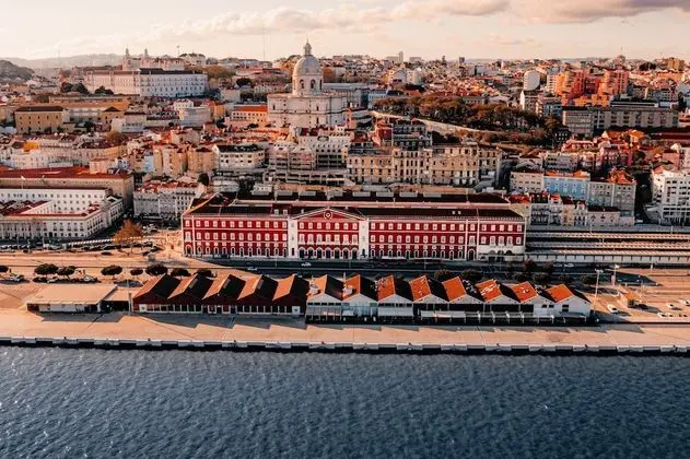 The Editory Riverside Santa Apolonia