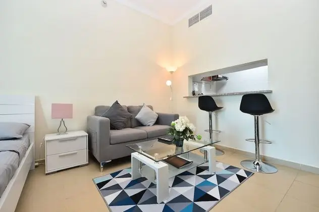 Edn - Cozy Studio in JLT near Metro- JLT