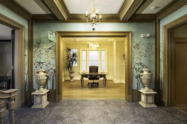 The Edward Hotel - Öne Çıkan Resim