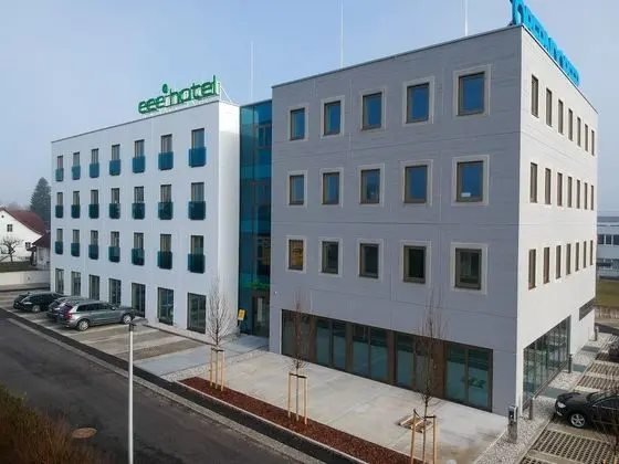 eee hotel Gunskirchen - Dış Mekan