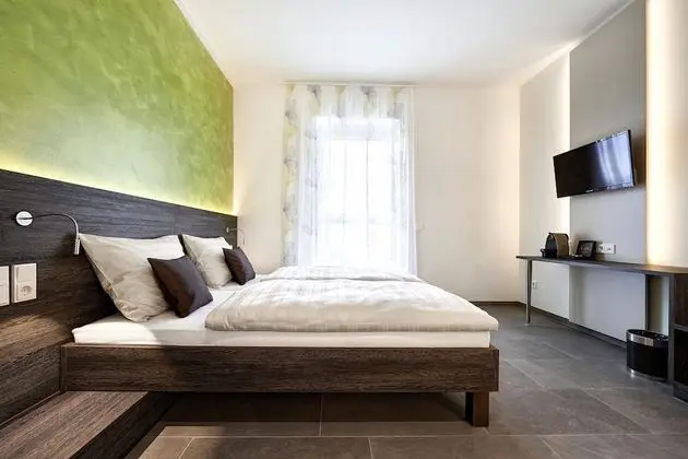 eee hotel TRAUN - Öne Çıkan Resim