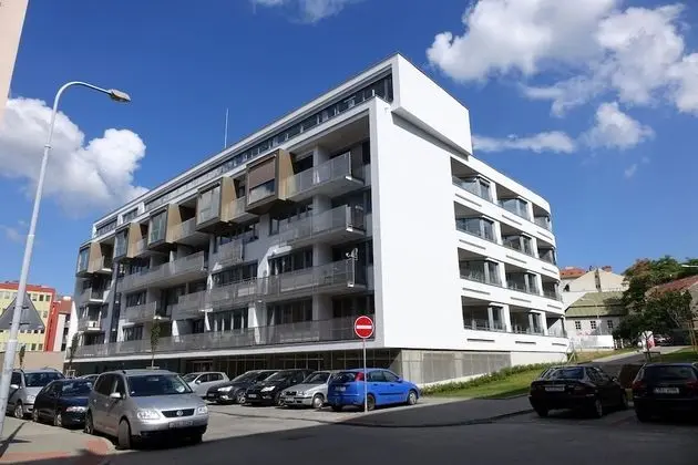 EEL Brno apartments - Dış Mekan