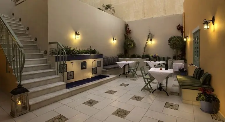 Efchi Suites 1904 - Yerinde Yemek
